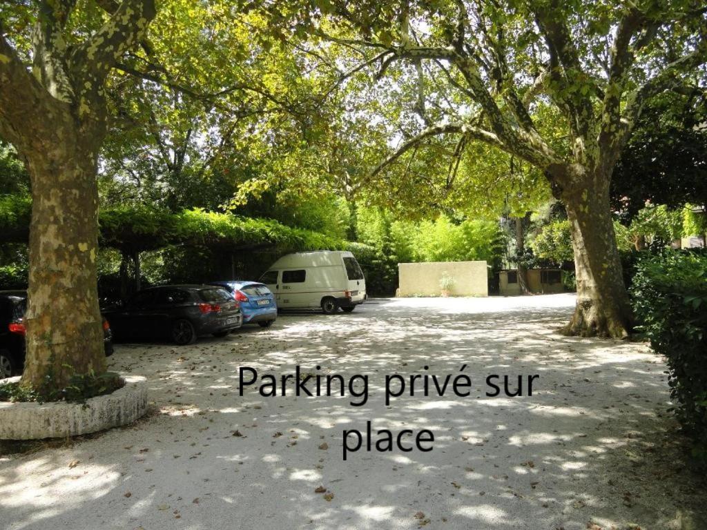 De L'ile Hotel Avignon